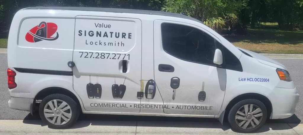 value signature locksmith service car